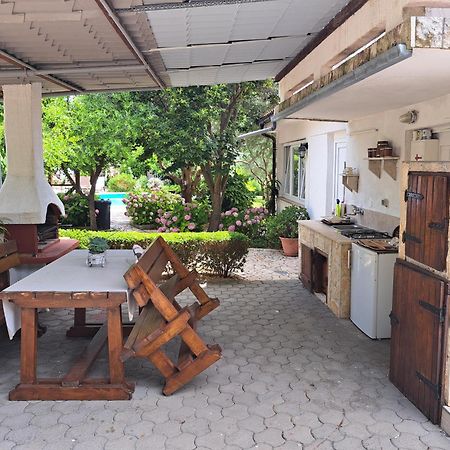 Apartments Dumencic Rab Mundanije 外观 照片