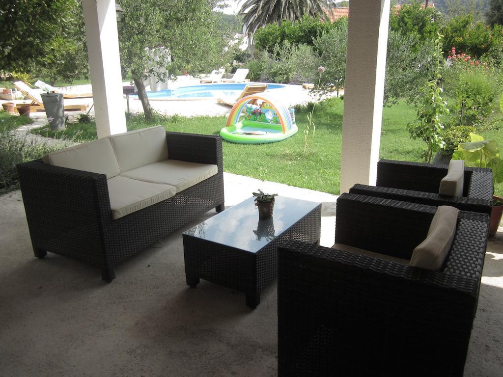 Apartments Dumencic Rab Mundanije 外观 照片